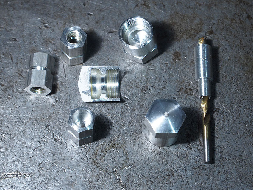 Гайки, втулки, переходники. Внутренняя расточка, глубинное сверление, наружные и внутренние резьбы