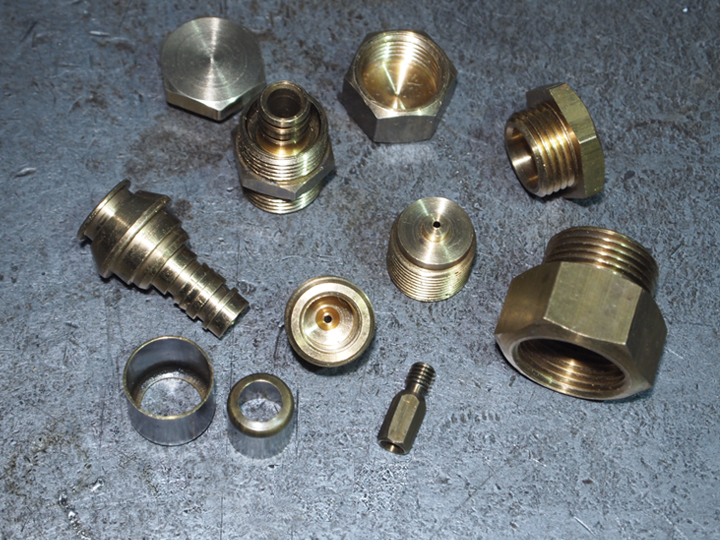 Штуцера, заглушки, обжимные втулки (для шлангов)