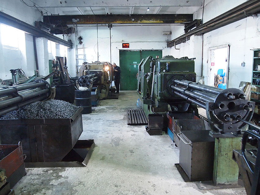 Токарные автоматы 1Б240-6к